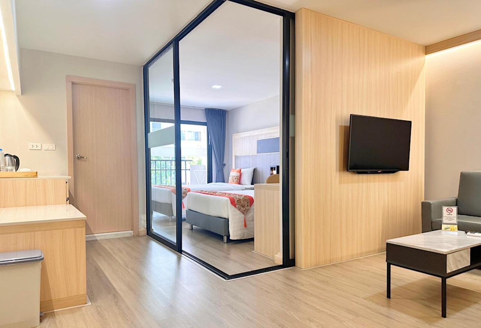 O2 Luxury Hotel Bang Phli Exterior foto